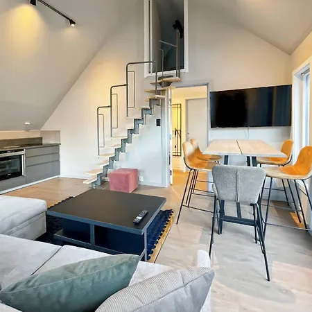 Apartment Nostalgic Nook 27 By